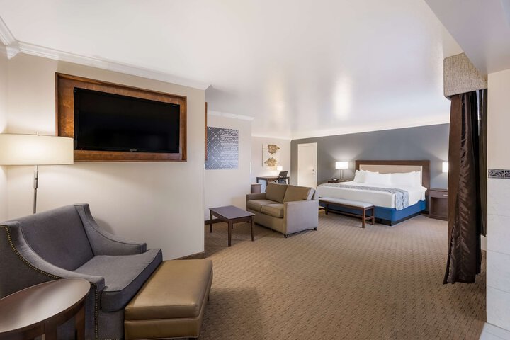 Room 13 of 29