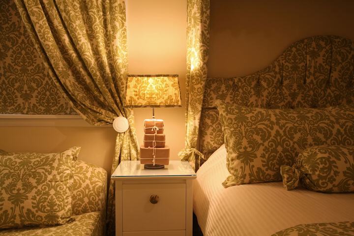 Room 135 of 168