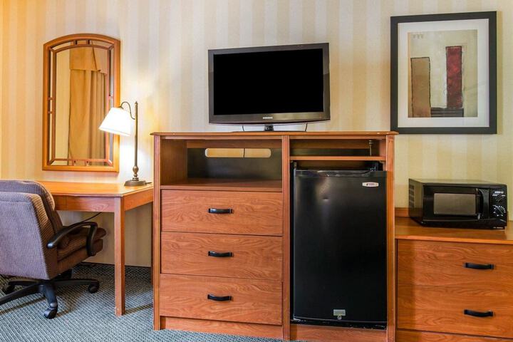 Room 13 of 38