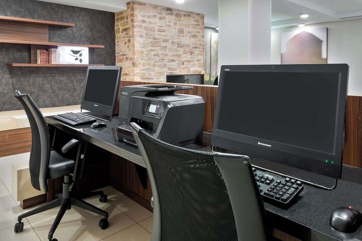 Business Center 25 of 25
