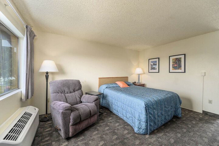 Room 71 of 128