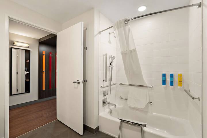 Room 14 of 41
