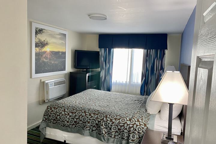 Beacon Inn and Suites