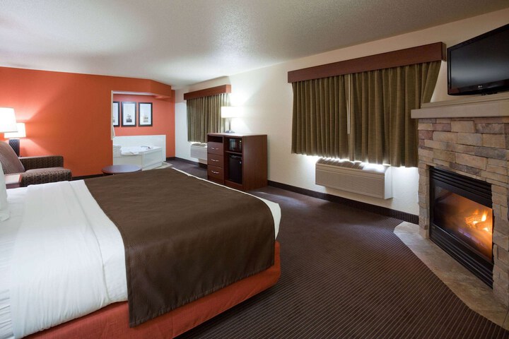 Room 9 of 14