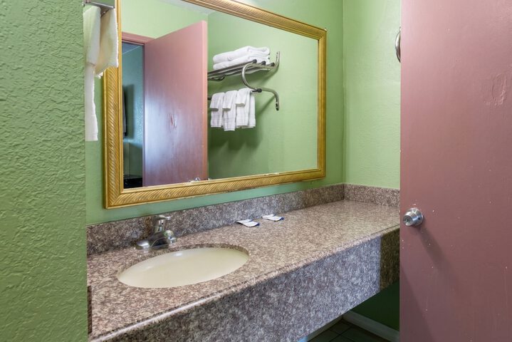 Budget Inn Jennings LA I-10