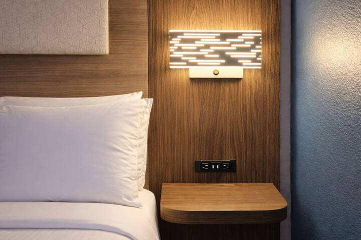 Holiday Inn Express Hotel & Suites St. Paul-Woodbury by IHG