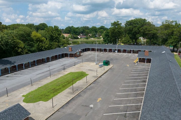 Budget Inn and Suites