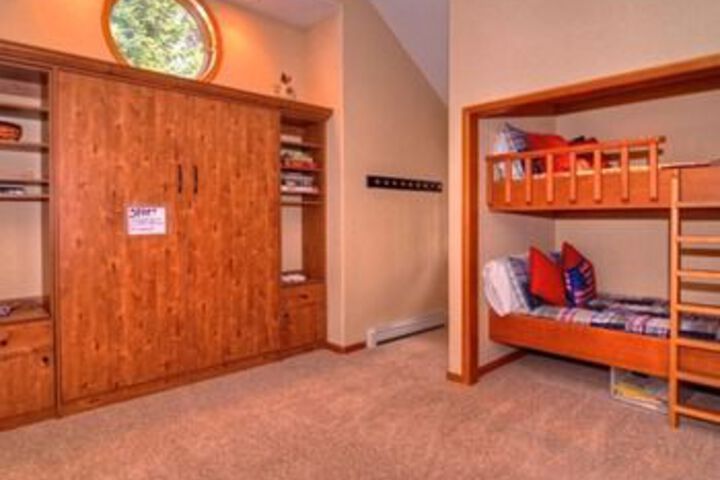 Luxurious Incline Village Spot 5 Br Home by RedAwning
