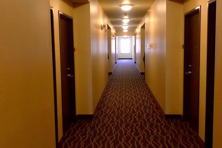 Ballroom/Hall 43 of 46