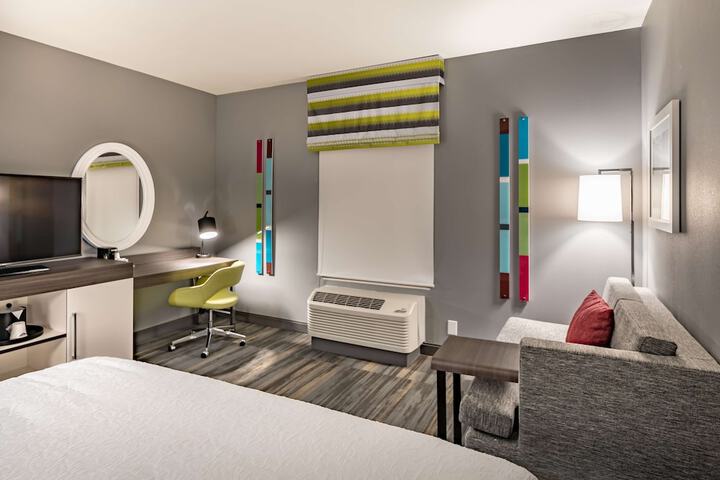 Room 18 of 61