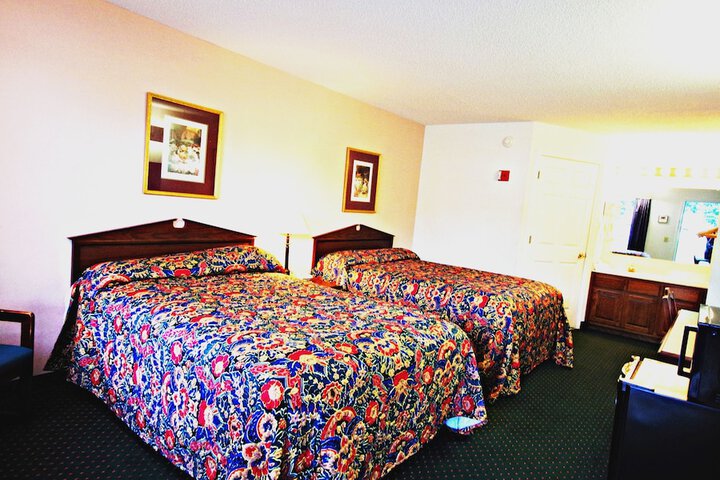 Room 13 of 39