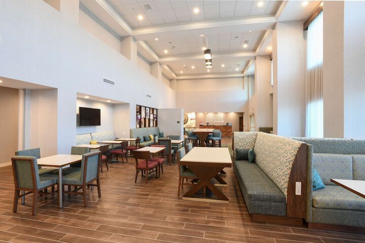 Hotel Interior 11 of 58