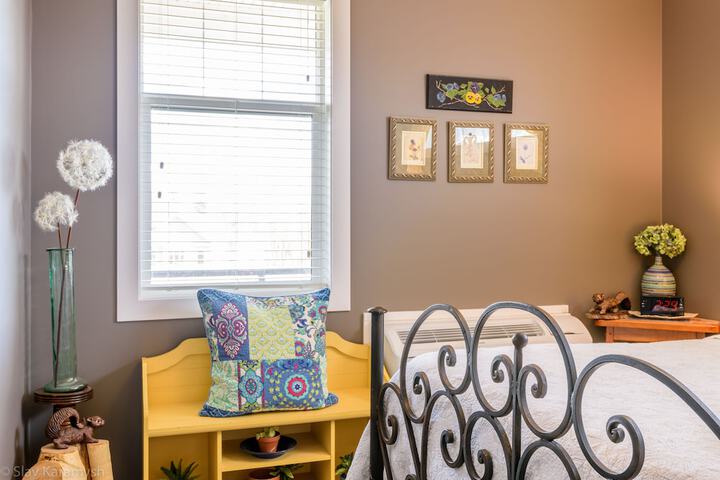 Room 76 of 159