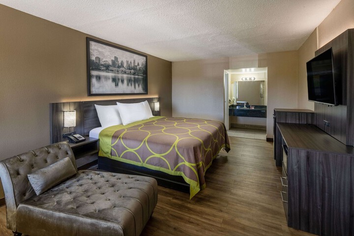 Room 21 of 26