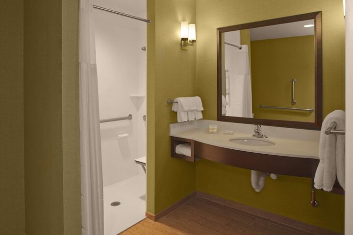 Room 11 of 36