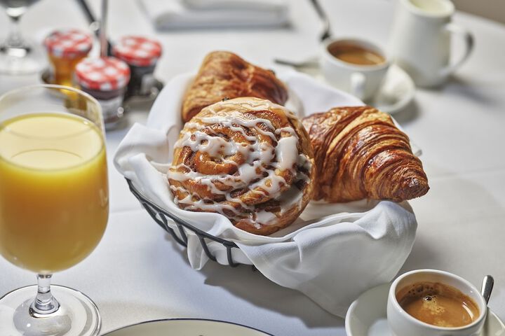 Breakfast/Coffee Service 75 of 85