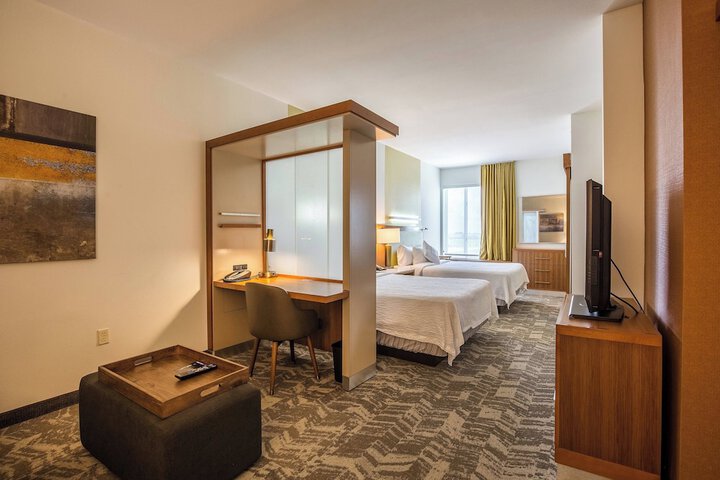 Room 20 of 33