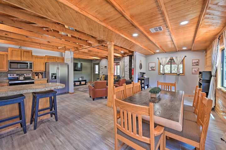 Cabin in Tonto National Forest: Deck & Views!
