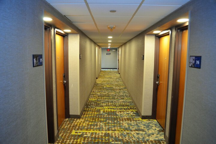 Hampton Inn & Suites Chicago / Hoffman Estates