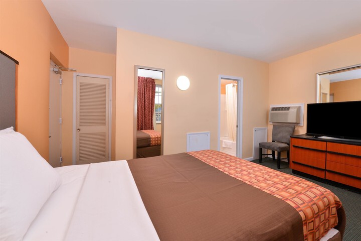 Media Inn and Suites