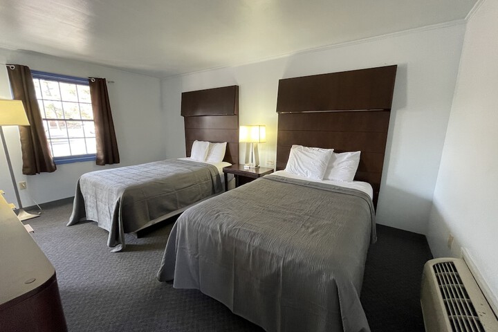 Room 16 of 21