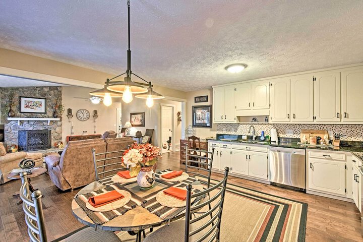 Comfy Jasper Getaway w / Community Amenities!