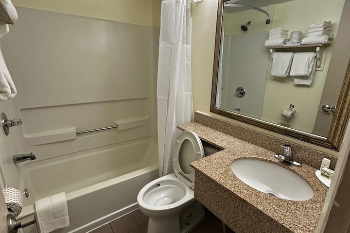 Room 13 of 47