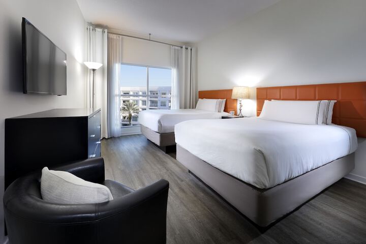 Room 107 of 184