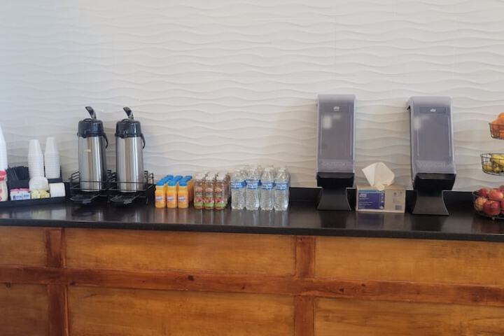Breakfast/Coffee Service 16 of 16