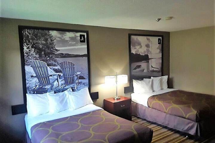 Room 46 of 125