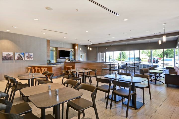 SpringHill Suites by Marriott Indianapolis Airport / Plainfield