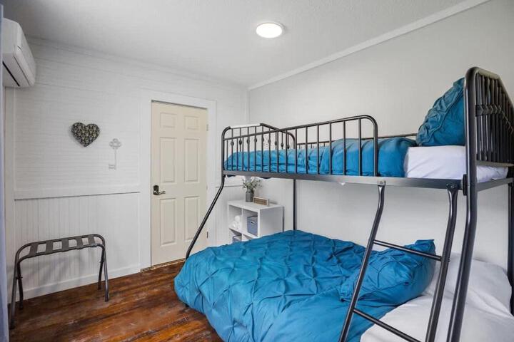 Charming 4 bedroom farmhouse with large backyard for entertaining