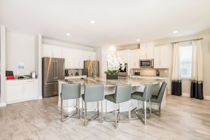 Encore Resort and Water Park at Reunion by Rentyl