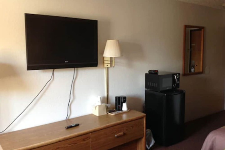 Room 22 of 28