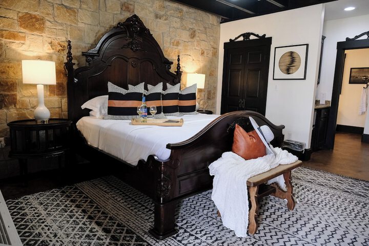 The Winchester Lodge