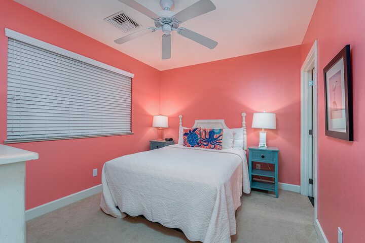 Room 172 of 345