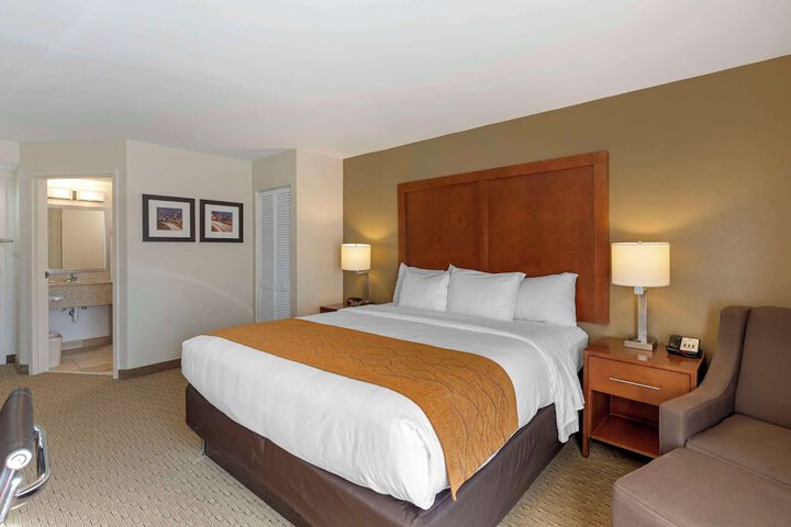 Room 14 of 29