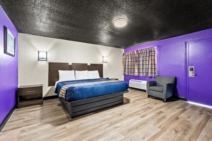 Red Carpet Inn and Suites