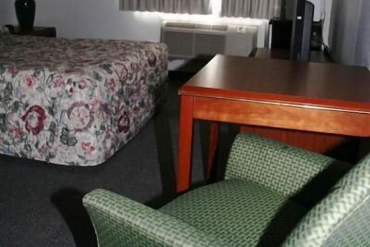 Room 21 of 27