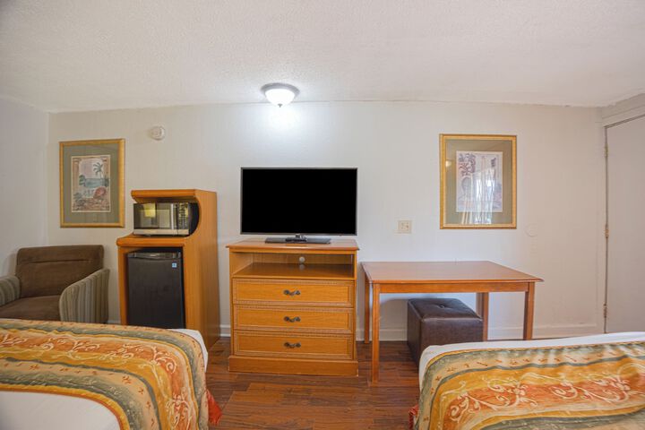 Room 85 of 128