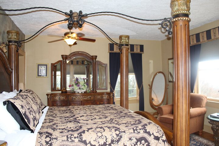 Room 20 of 143
