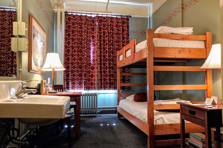 Room 54 of 138