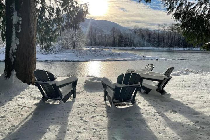 Riverfront Getaway on the Wild and Scenic