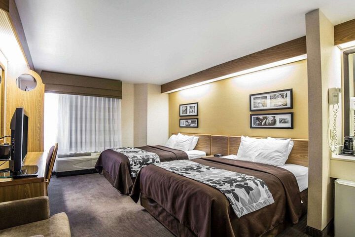Room 20 of 26