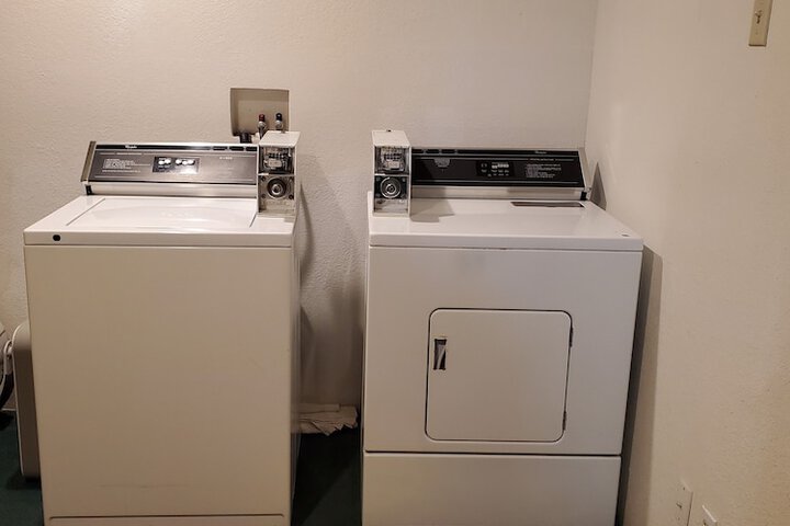 Room 32 of 38