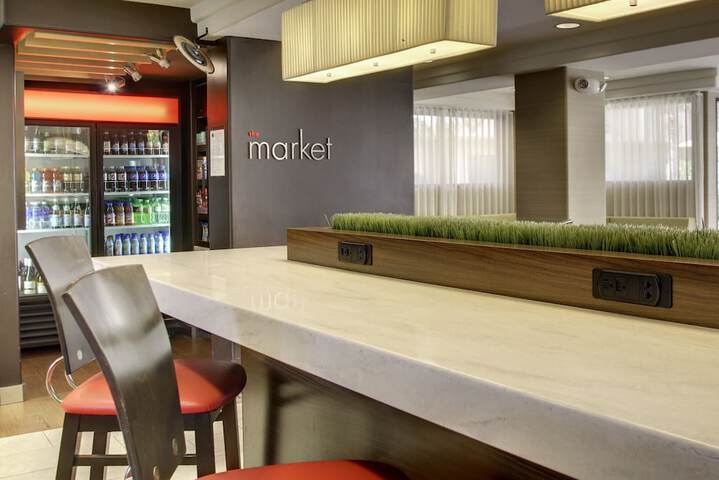 Courtyard by Marriott San Diego Del Mar / Solana Beach