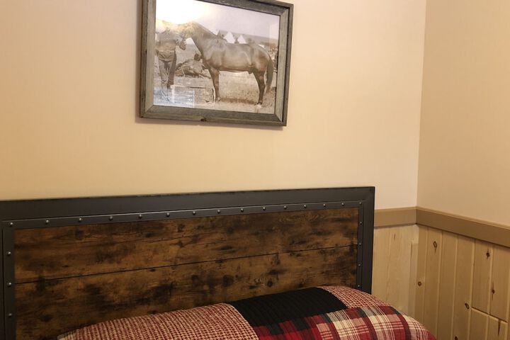 Room 195 of 259