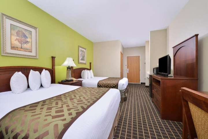 Room 15 of 23