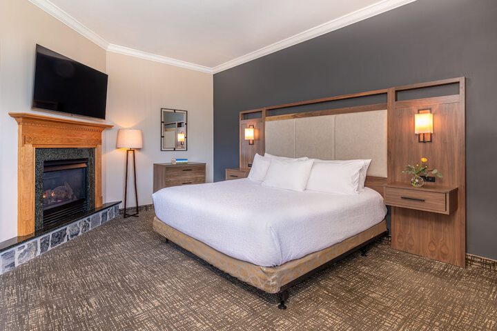 Room 10 of 65