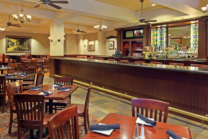 Dining 59 of 68